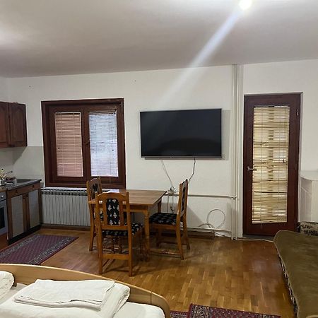 Apartments And Rooms Vicko Брзече Экстерьер фото