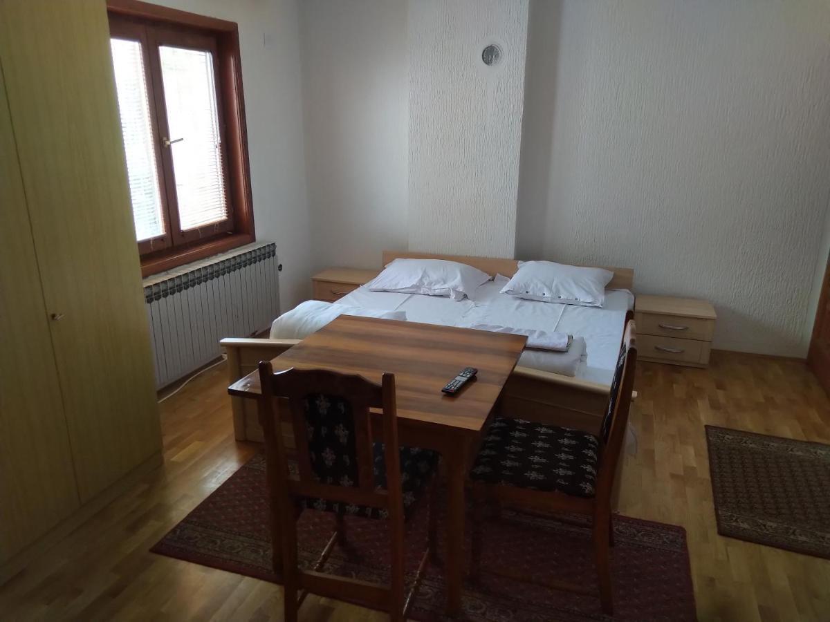 Apartments And Rooms Vicko Брзече Экстерьер фото