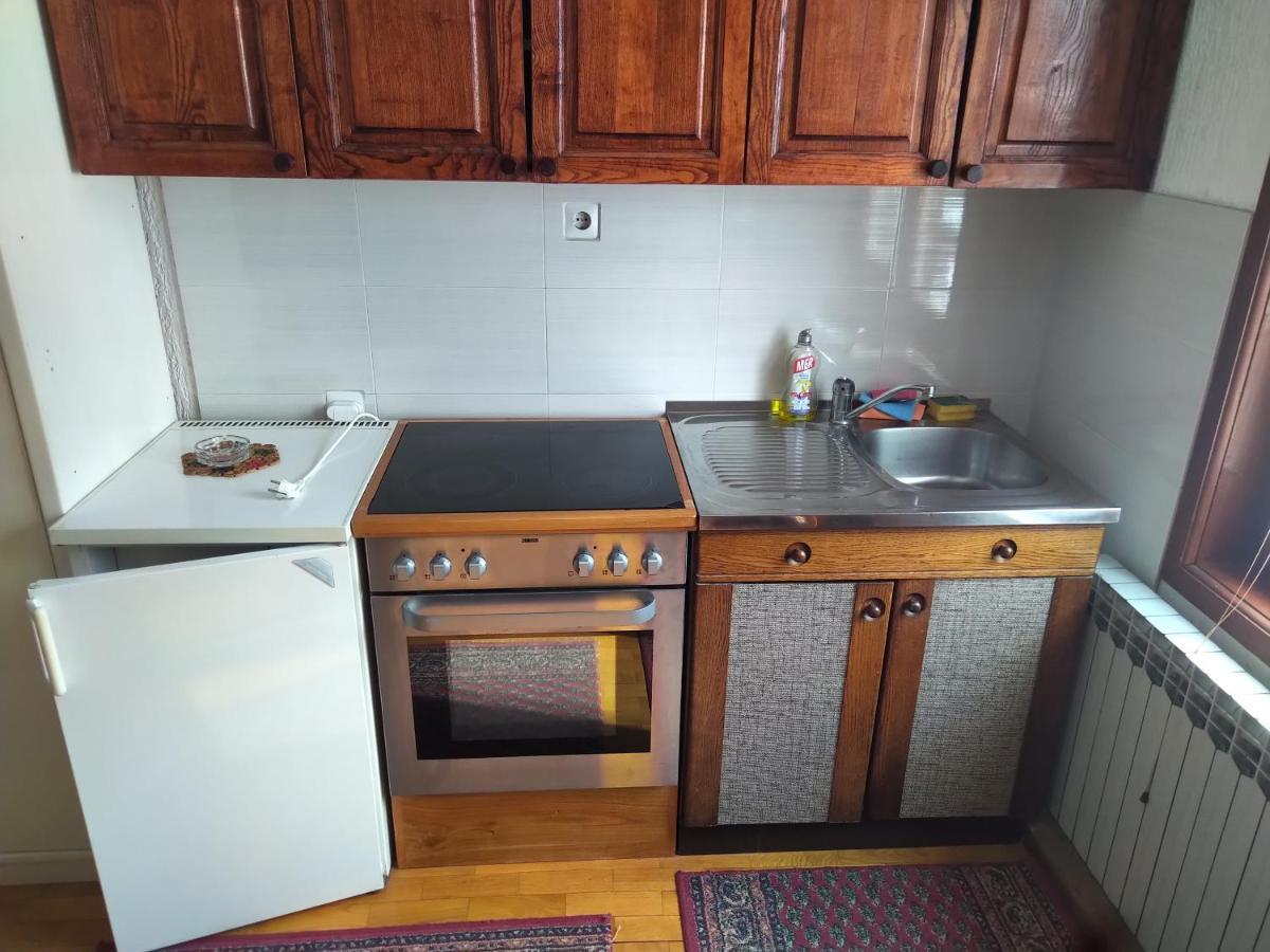 Apartments And Rooms Vicko Брзече Экстерьер фото