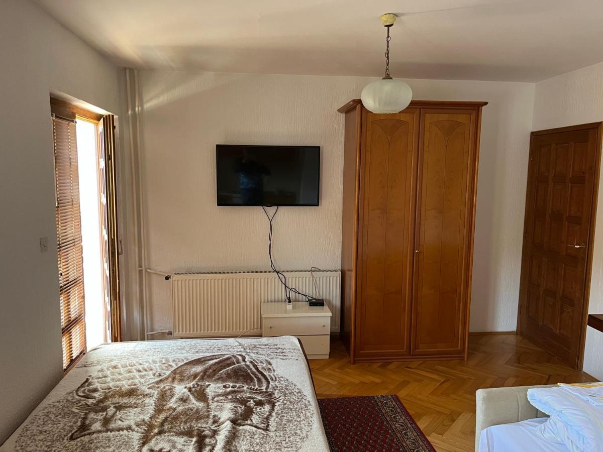 Apartments And Rooms Vicko Брзече Экстерьер фото