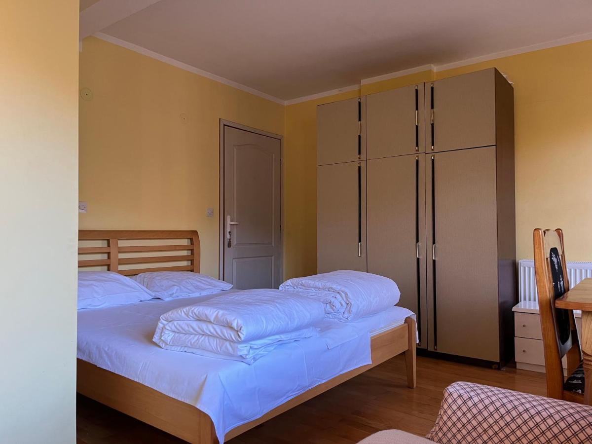 Apartments And Rooms Vicko Брзече Экстерьер фото