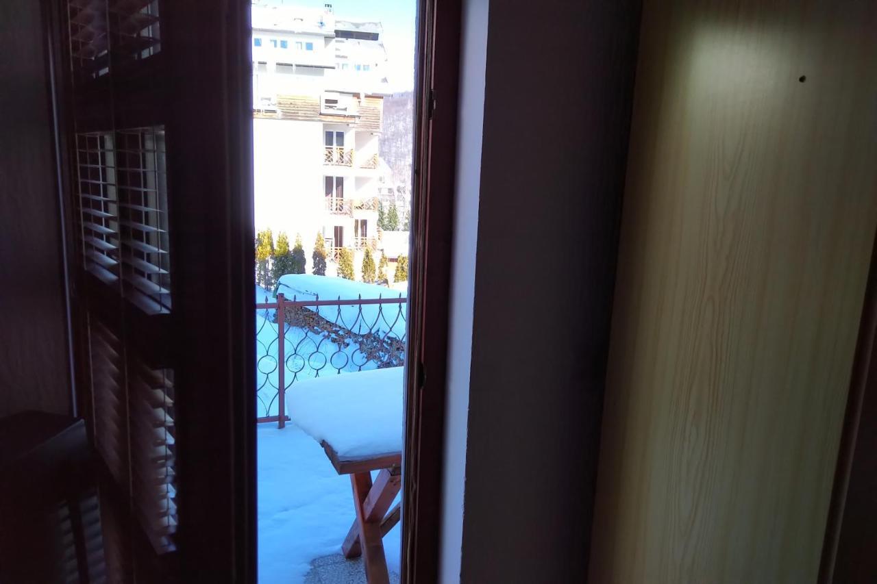 Apartments And Rooms Vicko Брзече Экстерьер фото